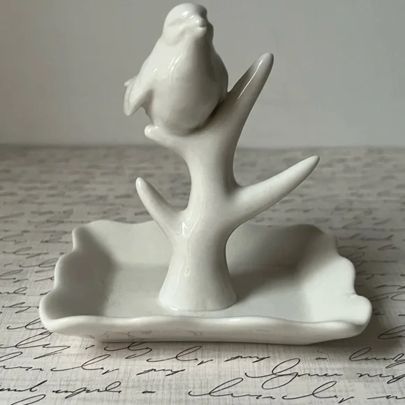 Ring Holder Ceramic, White Bird Bath Jewelry Dish Tray - Picture 2 of 6